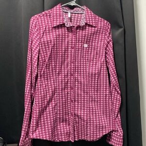Cinch button down shirt. Woman’s medium. Pink.